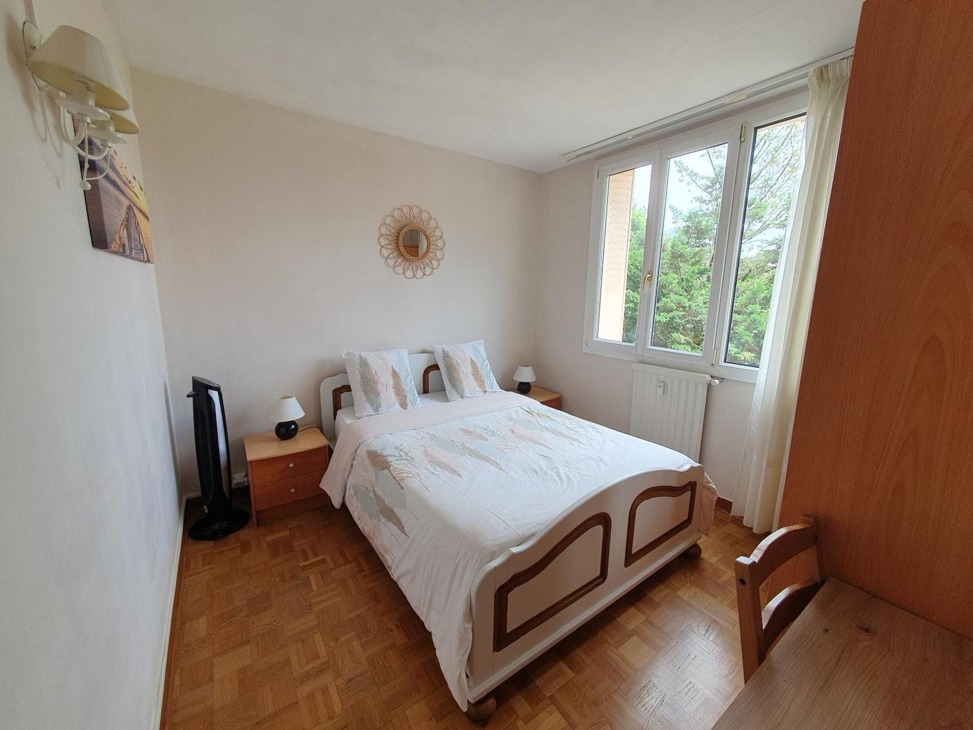 Medipole T2 Avec Un Garage Gratuit Sur Place, 16Min A Centre Ville Lyon En Metro A Villeurbanne Luaran gambar